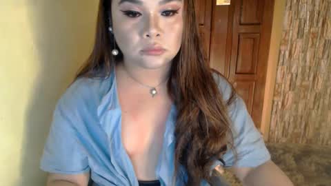 Snapshot of queenofdominant chatting on 01/15/25, 11:53 kesh online show from 01/15/25, 11:53