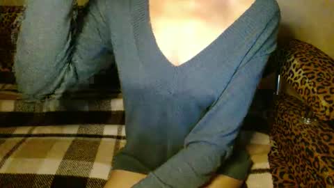 queenoftenderness online show from 12/04/24, 04:05