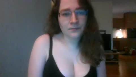 queenofthenights online show from 06/17/26, 08:10