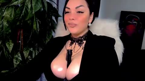I am online every day from 1800 - 0100 online show from 07/15/26, 08:30