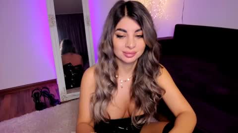 Snapshot of queenofyouredreams chatting on 05/01/26, 11:53 Queennofyuredreams online show from 05/01/26, 11:53