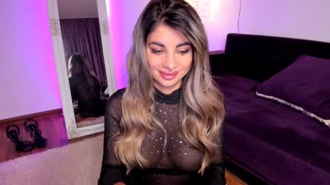 Snapshot of queenofyouredreams chatting on 05/17/26, 09:55 Queennofyuredreams online show from 05/17/26, 09:55