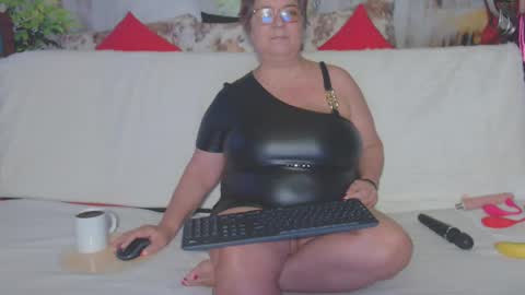 QueenPammy online show from 01/12/25, 05:56