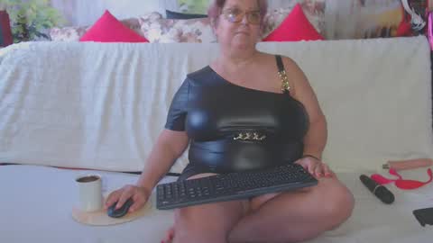 QueenPammy online show from 01/12/25, 12:01
