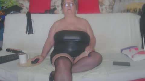 QueenPammy online show from 09/29/25, 04:50