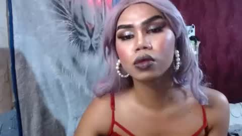 Snapshot of queenpinayebony_xx chatting on 04/05/26, 03:58 queenpinayebony_xx online show from 04/05/26, 03:58