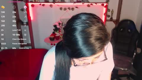 Snapshot of queenrose94 chatting on 03/24/26, 12:32 queenrose94 online show from 03/24/26, 12:32