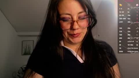 Snapshot of queenrose94 chatting on 06/11/26, 09:13 queenrose94 online show from 06/11/26, 09:13