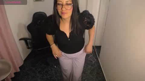 queenrose94 online show from 06/26/26, 10:03
