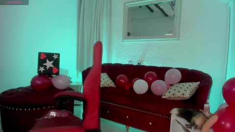 Queen Rose  online show from 02/19/25, 01:39