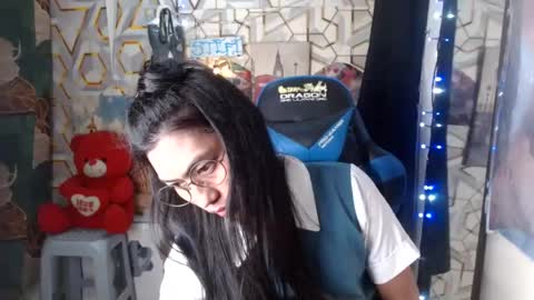 queensteffi online show from 08/03/26, 08:34