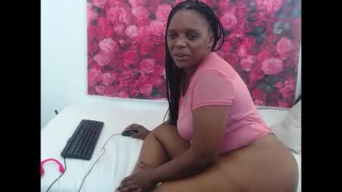 Snapshot of queenteex6993 chatting on 02/10/26, 07:12 queenteex6993 online show from 02/10/26, 07:12