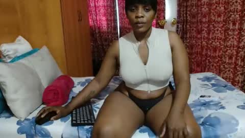 queenteex6999 online show from 09/30/25, 08:08