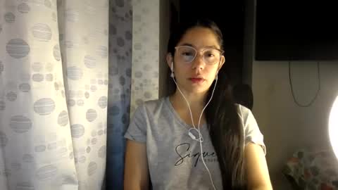 Snapshot of queenvictoria2023 chatting on 06/17/26, 03:20 Paola online show from 06/17/26, 03:20