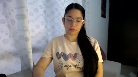Paola online show from 07/11/26, 10:55