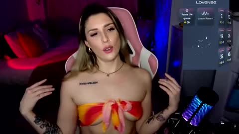 Snapshot of queenx_lexy chatting on 12/29/24, 10:25 queenx_lexy online show from 12/29/24, 10:25