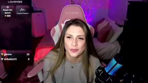 Snapshot of queenx_lexy chatting on 01/23/25, 11:47 queenx_lexy online show from 01/23/25, 11:47