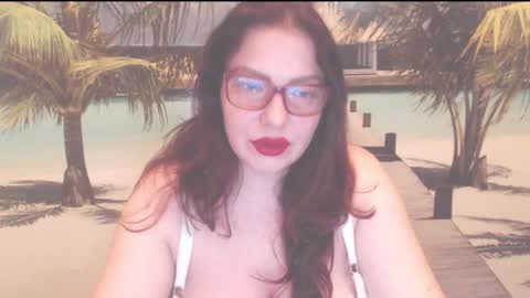 Snapshot of queenxnatasha chatting on 02/25/26, 11:25 queenxnatasha online show from 02/25/26, 11:25