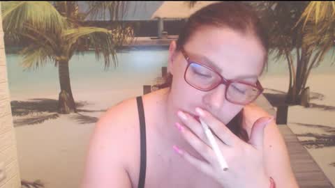 Snapshot of queenxnatasha chatting on 03/06/26, 11:01 queenxnatasha online show from 03/06/26, 11:01