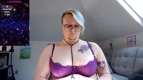 queerlyjaz online show from 04/25/26, 06:05