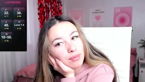 Snapshot of queitsharm_ chatting on 02/15/26, 06:32 Anna online show from 02/15/26, 06:32