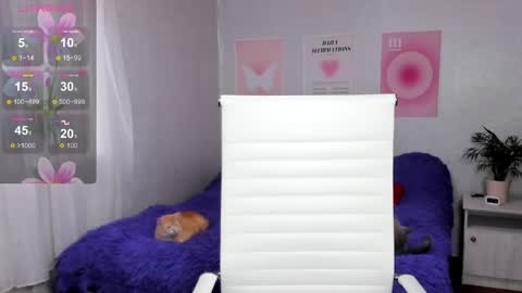 Snapshot of queitsharm_ chatting on 04/09/26, 07:36 Anna online show from 04/09/26, 07:36