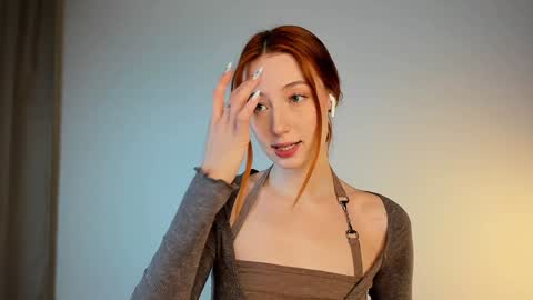Snapshot of quennaedger chatting on 01/08/25, 04:02 Fiona online show from 01/08/25, 04:02