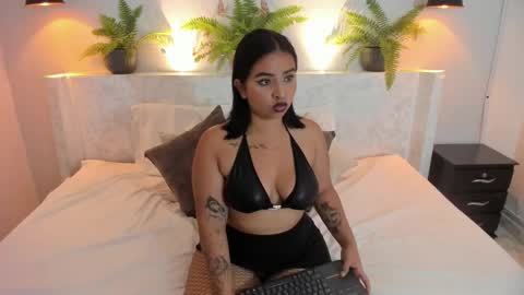 Pamela  online show from 02/20/25, 07:01