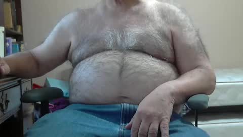 Snapshot of quietnshy2 chatting on 11/23/25, 07:13 quietnshy2 online show from 11/23/25, 07:13