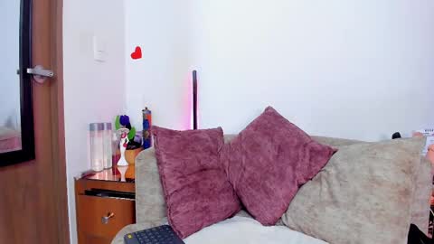 Snapshot of quimeralady chatting on 03/04/25, 08:38 Quimera online show from 03/04/25, 08:38