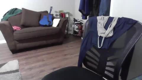 Snapshot of quinsanre chatting on 01/15/25, 12:09 Bones online show from 01/15/25, 12:09