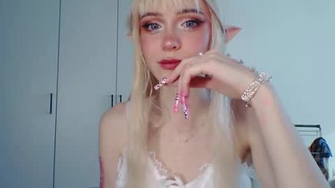 Snapshot of quyenpollio chatting on 06/10/26, 03:22 Lana Pollio online show from 06/10/26, 03:22
