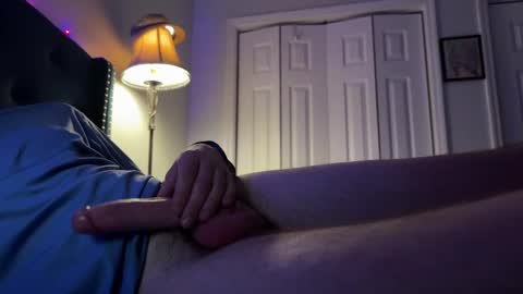 qwerty online show from 12/04/25, 04:33