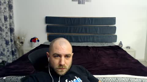 R0bila online show from 01/29/25, 11:56