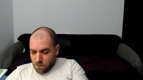 R0bila online show from 10/28/25, 12:25