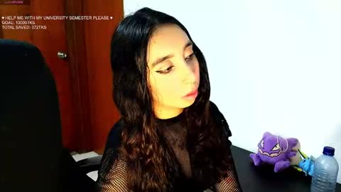 Snapshot of r0ttenangel chatting on 11/03/25, 05:42 Angel online show from 11/03/25, 05:42