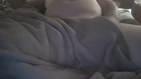 Snapshot of r1raven03 chatting on 07/30/26, 06:34 RavenR103 online show from 07/30/26, 06:34
