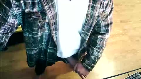 Snapshot of r2deplex31 chatting on 11/16/25, 03:50 r2deplex31 online show from 11/16/25, 03:50