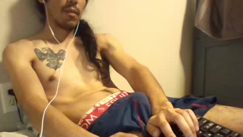 Snapshot of r8drfn89 chatting on 12/17/24, 01:18 Chocol8t online show from 12/17/24, 01:18