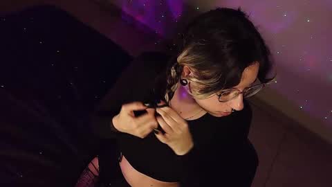 Rabbit Snake online show from 10/21/25, 02:34