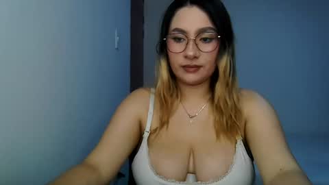Snapshot of racchell_g22 chatting on 07/09/26, 06:56 Racchell g22 online show from 07/09/26, 06:56