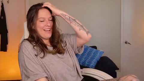 Rach ONeill online show from 06/17/26, 03:02