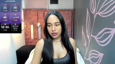 Rachel Jonees online show from 10/27/25, 12:09