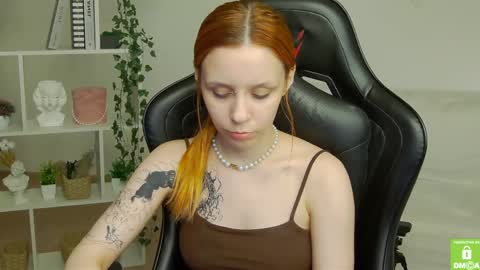 rachel__lips online show from 06/07/26, 08:45