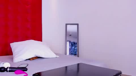 Snapshot of rachel_roman chatting on 11/03/25, 08:32 DALIANA online show from 11/03/25, 08:32