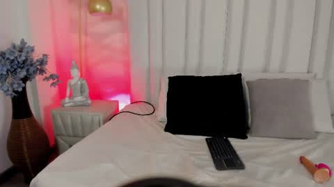 RACHEL online show from 06/25/26, 04:56