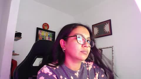 Snapshot of rachell_420 chatting on 11/04/25, 11:09 rachell_420 online show from 11/04/25, 11:09