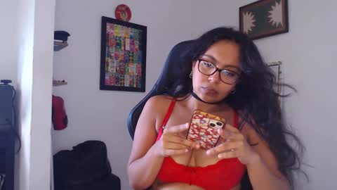 rachell_420 online show from 11/08/25, 02:17