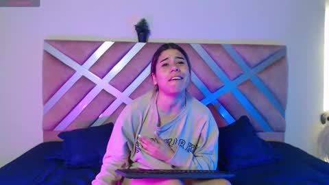 Rachell online show from 09/26/25, 03:54