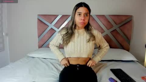 Rachell online show from 10/18/25, 03:42